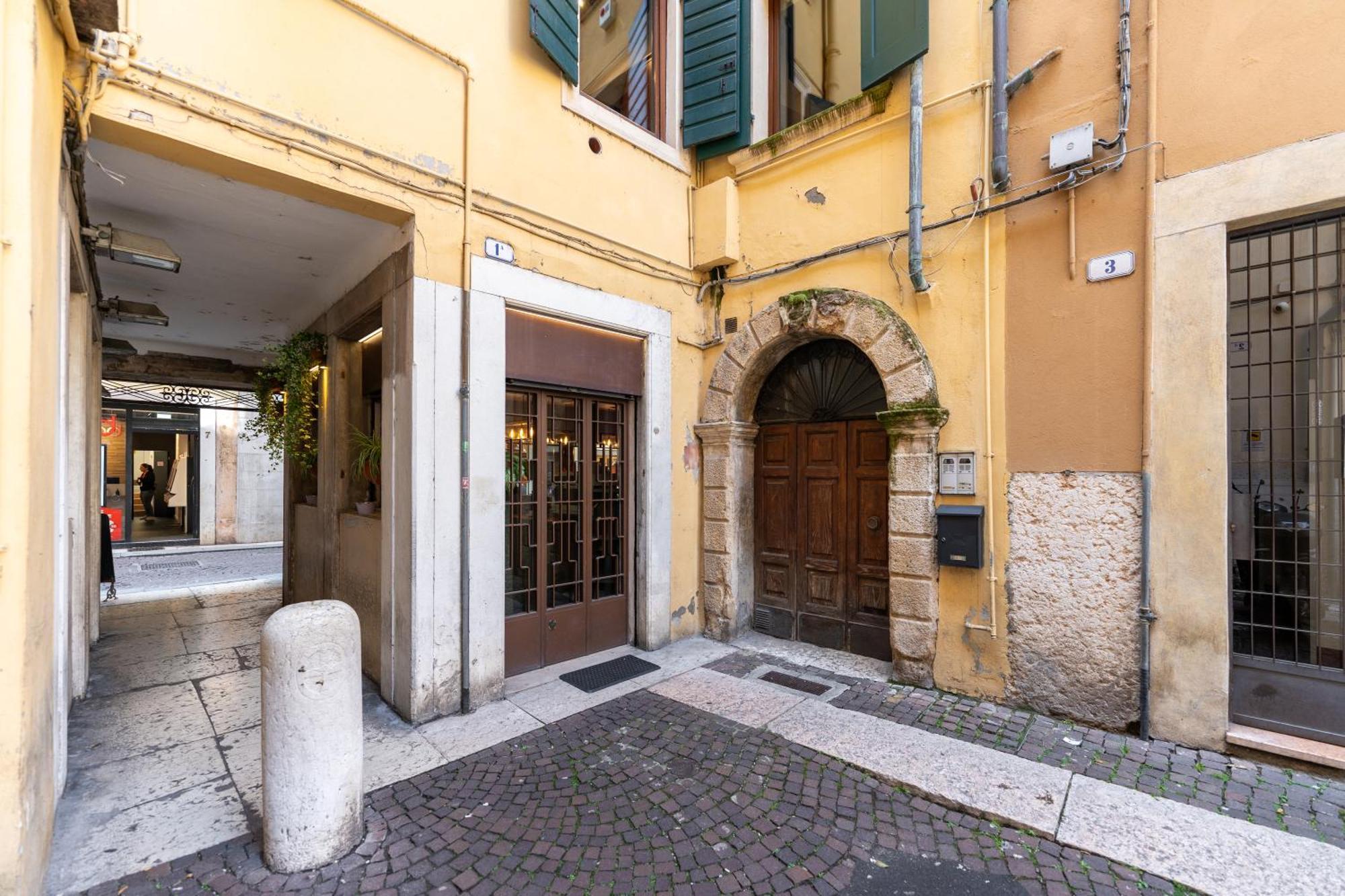 Sgarzerie Luxury Flat 2 Rooms 120Mq Verona Exteriér fotografie